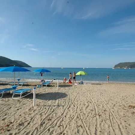 Golfo Della Appartement *