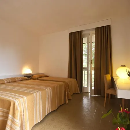 Golfo Della * Lacona