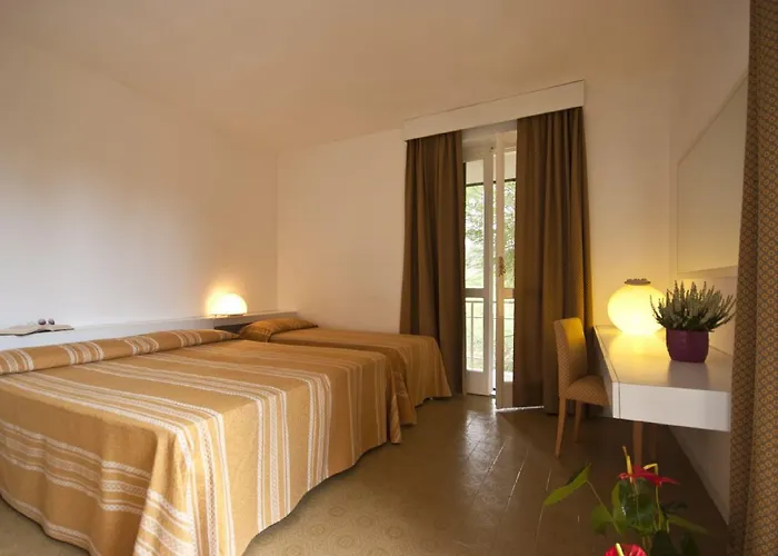 Golfo Della * Lacona