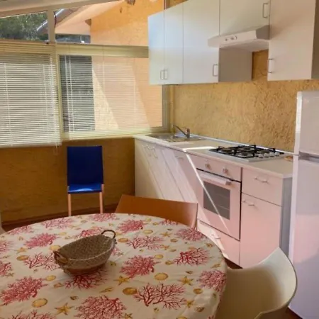 Golfo Della * Lacona